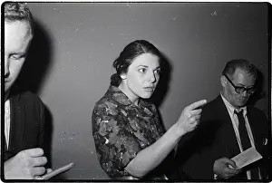 Closing Prints: Anne Bancroft Points Speaking To Press