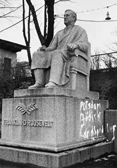 Human Figure Prints: Anti-Semitic Slogan on Roosevelt Statue