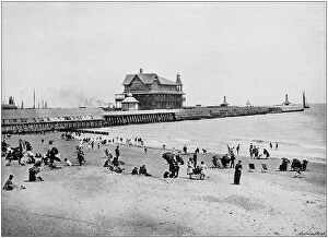 The Great British Seaside Collection: Antique black and white photograph of England and Wales: Lowestoft Pier