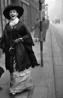 Handbag Prints: Antique Clothing