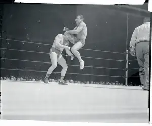 Antonio Rocca Hitting Leslie Carlton