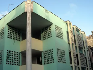 Images Dated 5th February 2007: Apartment building, Havana, Cuba
