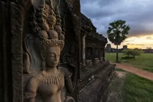 Cambodia Gallery: Apsara portrait in Angkor Wat