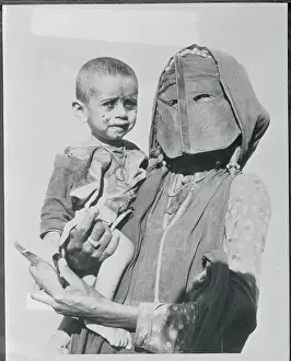 Arabia Prints: Arabian Woman Holding Infant