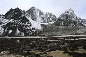 Images Dated 16th November 2014: Arakam Tse mountain (6423 M)