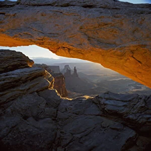 Images Dated 27th March 2012: arch, beauty in nature, canyon, canyonlands, canyonlands national park, color image