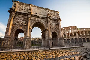 Images Dated 7th March 2015: The Arch of Constantine at sunrise in Rome, Italy
