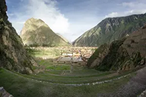 Ollantaytambo Prints: Archaeological ruins of Ollantaytambo and city