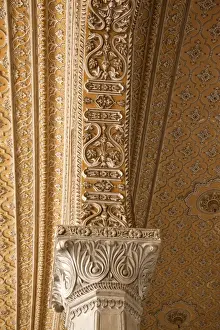Architectural detail of the arch in palace, Chowmahalla Palace, Hyderabad, Andhra Pradesh, India