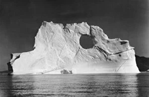 Images Dated 20th October 2004: Arctic Iceberg