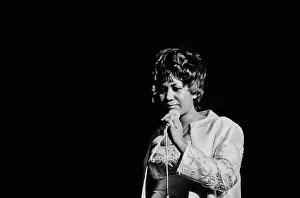 Huty25952 Prints: Aretha Franklin with The Sweet Inspirations, Live at The Philharmonic Hall