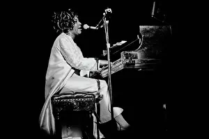 Aretha Franklin with The Sweet Inspirations, Live at The Philharmonic Hall