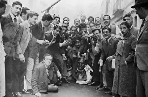 Peronist Prints: Argentinean Students Laugh at Peron Bust