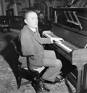 Amputee Prints: One Armed Pianist Paul Wittgenstein