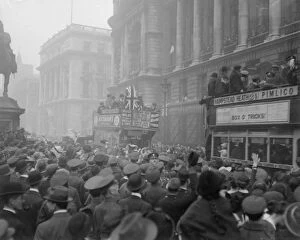 Images Dated 2nd November 2014: Armistice Day