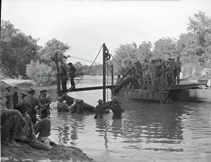 Louisiana Prints: Army Men While Preparing Bridge