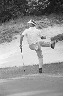 Sand Trap Prints: Arnold Palmer Kicking Eighty Foot Shot