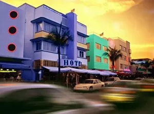 Twilight Gallery: Art deco buildings in Miami Beach