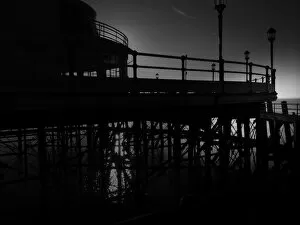 Images Dated 7th September 2015: Art Deco pier
