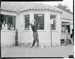 Akron Prints: Art Wall, Jr. Teeing Off
