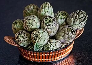 Images Dated 16th February 2012: Artichokes in a basket
