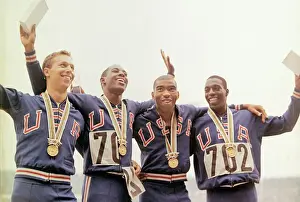 Medallion Prints: Athletics - History of 100 Metres World Record - Bob Hayes