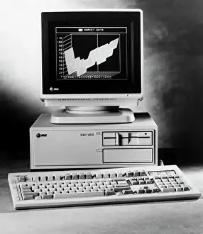 Computer Prints: At&T Personal Computer; Graph On Screen