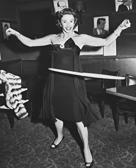 Toy Hoop Prints: Audrey Meadows Using Hula Hoop