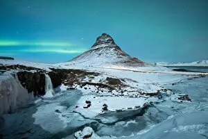 Aurora over Kirkjufell mountain