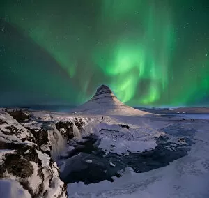Images Dated 21st February 2015: Aurora over Kirkjufell Mountain Iceland