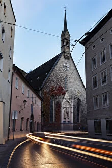 Images Dated 15th November 2014: Austria, Salzburg, St. Blaises Church, Light trails on old town street