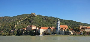 Images Dated 28th September 2013: Austria, Wachau Valley, DAOErnstein