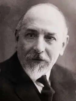 Author Luigi Pirandello