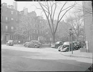 Beacon Hill Prints: Automobiles Occupying Parking Places