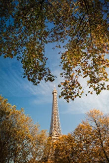 Images Dated 9th November 2013: Autumn in Paris