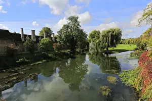 Autumn, river Welland, Georgian market town of Stamford
