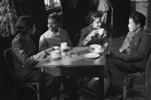 Huty31595 Prints: Auxiliary Territorial Service, 1943