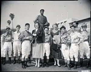 Riders Prints: Award Presented To Jockey