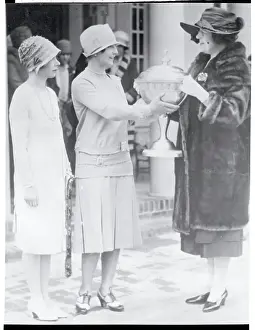 Cloche Prints: Awarding the William Randolph Hearst Popularity Trophy