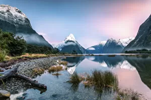 Snowcapped Mountain Collection: Awesome sunrise at Milford Sound, New Zealand
