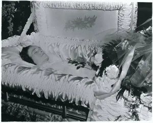 Beaumont Prints: Babe Didrikson Laying in Coffin