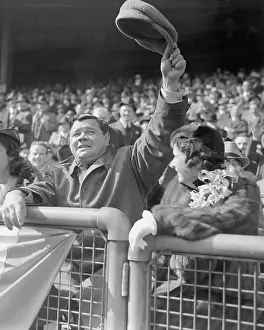 Enthusiasm Prints: Babe Ruth Waving His Hat from the Stands
