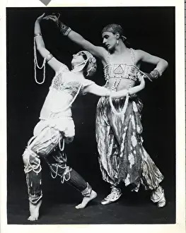 Pearl Prints: Ballet Dancing Couple in Costume
