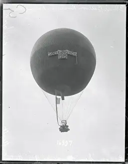 Louis Prints: Balloon Starting Flight