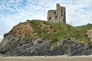 Images Dated 5th June 2010: Ballybunion Castle