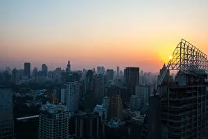 Images Dated 5th February 2015: Bangkok city at sunset