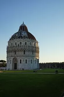 Images Dated 22nd June 2016: Baptistery at Dusk, Pisa, Italy