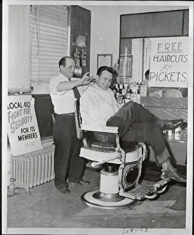 Bloomfield Prints: Barber Giving Free Haircut to Striker