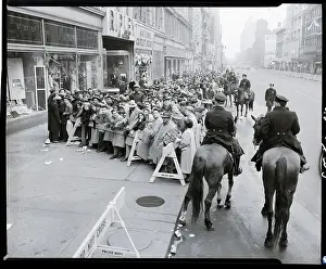 On Sale Prints: Bargain Day Shoppers Crowd Hearn'S Store