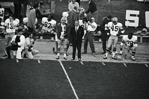 Sideline Prints: Bart Starr Nursing His Thumb